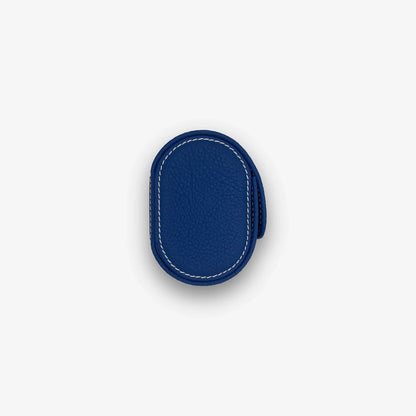 Seitenansicht einer blauen Uhrenrolle für 3 Uhren aus Leder mit heller Kontrastnaht